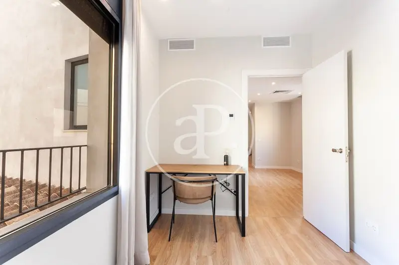 Atico de Lujo en el Gótico - 2 Dormitorios - Terraza 25m²