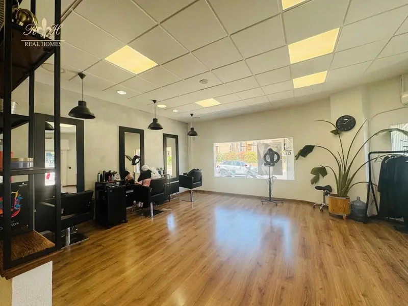 Traspaso Peluqueria Albir Alicante Zona Privilegiada 100m2