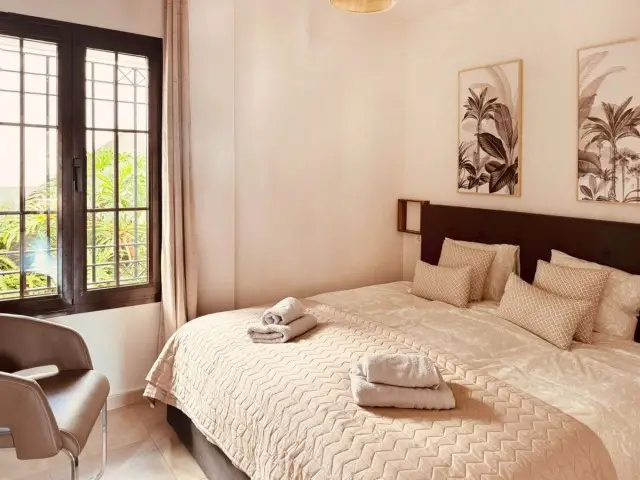 Apartamento 2 Dormitorios Los Monteros Marbella