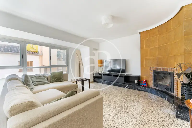 Piso en Venta Son Espanyolet: 4 Dormitorios, Terraza, Garaje y Sótano