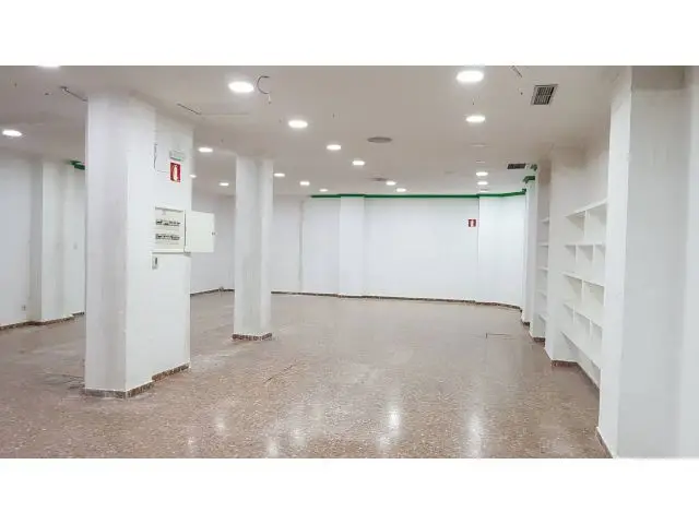 Local Comercial en Almansa 214m2 Centro