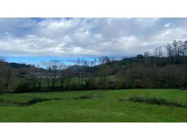 Terreno Rustico en Roiz Valdáliga