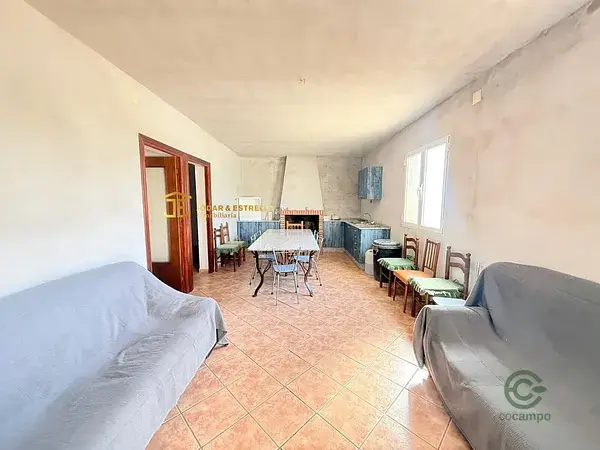 Casa Cueva en Lorca con terreno y olivos