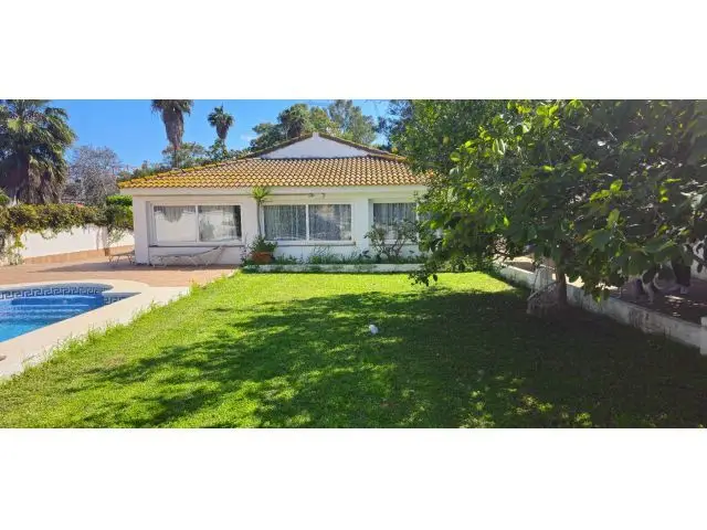 Villa en Guadacorte Los Barrios