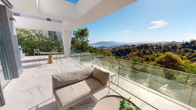 Villa de Lujo en Málaga con Vistas al Mar y Licencia Turística