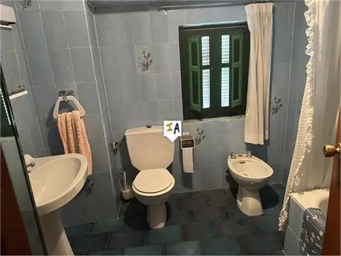 Casa Rural de 6 Dormitorios en Venta cerca de Rute Cordoba