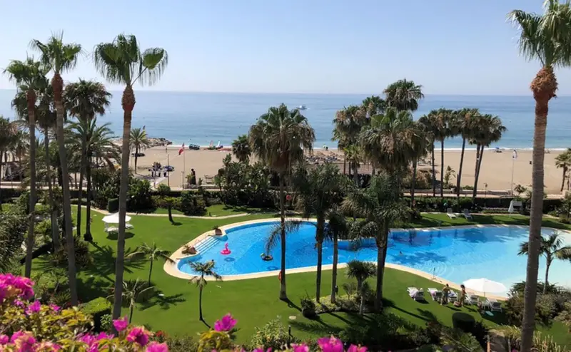 Apartamento 3 Dormitorios Puerto Banus Primera Linea Playa