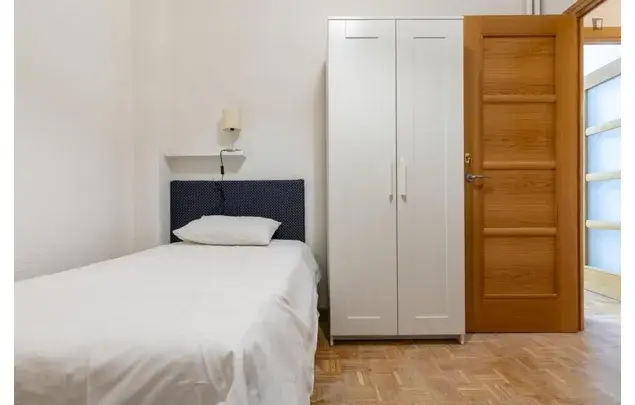 Apartamento 6 Dormitorios Madrid Centro Equipado Alquiler 3-24 Meses