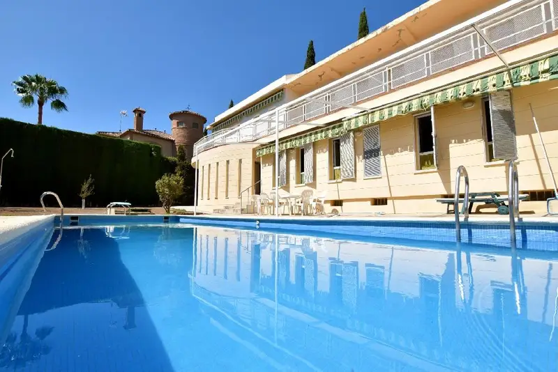 Chalet 4 Dormitorios Albolote Cortijo Aire