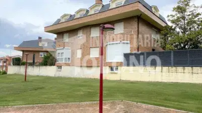 Chalet en venta en Calle Terreros, Número 2