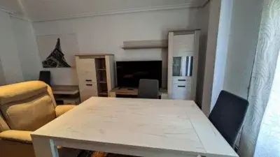 Piso en Alquiler 3 Dormitorios 2 Baños Paseo Linarejos