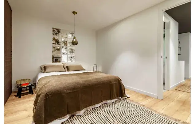 Apartamento 4 Dormitorios Estudiantes Barcelona 220m2