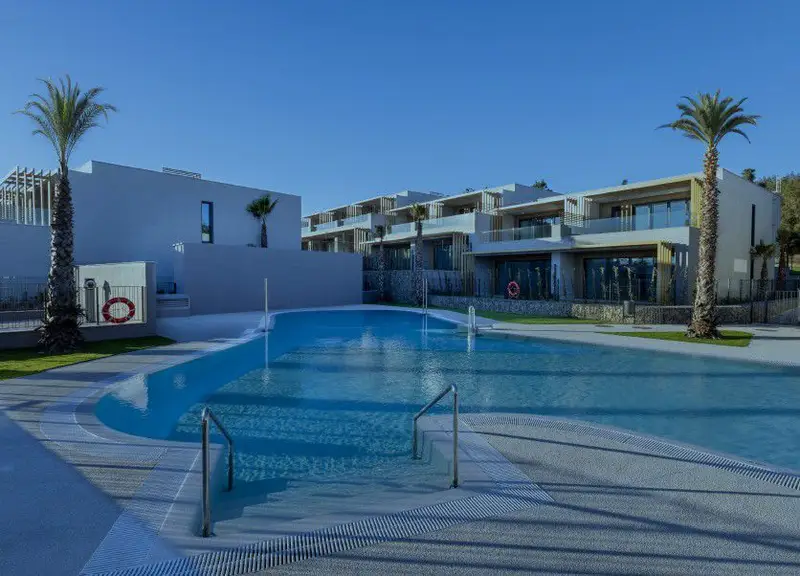 Chalet Adosado en Calaburra Mijas 4 Dormitorios 3 Banos Cerca de la Playa