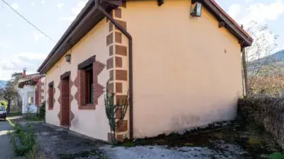 Casa en Venta en Santa Cruz de Molledo Cantabria
