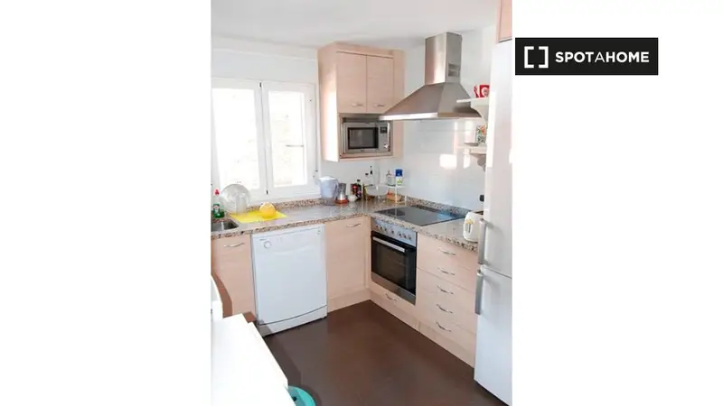 Alquiler de habitaciones en piso de 5 dormitorios en Zaragoza