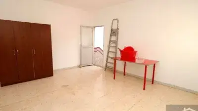 Dúplex en Centro Amueblado con Terraza y Trastero