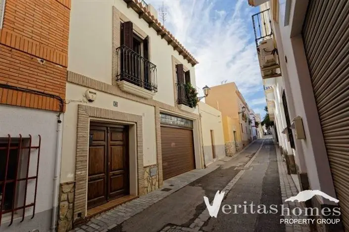 Casa en Vera 4 Dormitorios 4 Baños Garaje 355m2