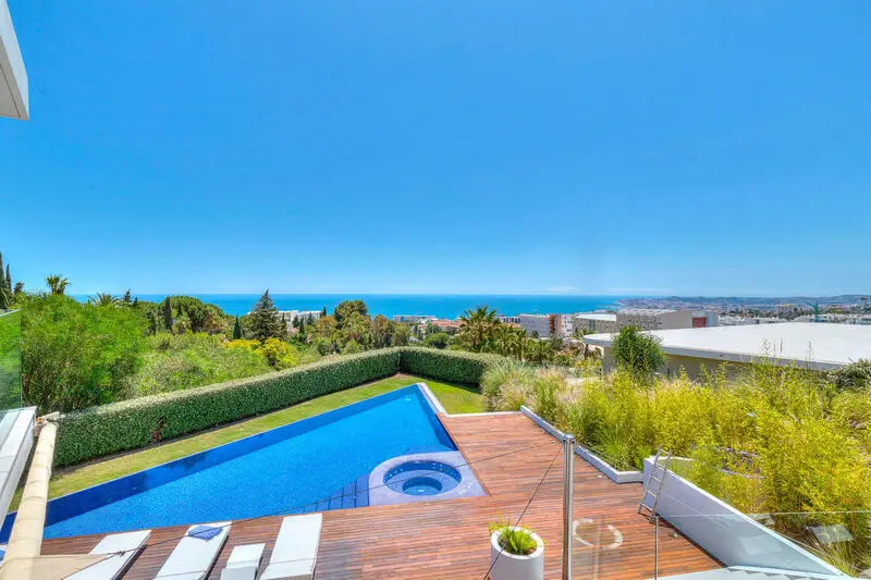 Villa de Lujo 5 Dormitorios Fuengirola Vistas al Mar