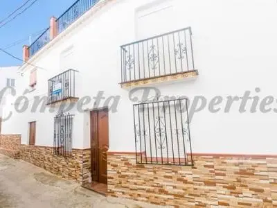 Adosado en Competa 4 Dormitorios 2 Terrazas