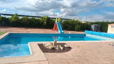 Chalet unifamiliar en venta en Calle Salinas