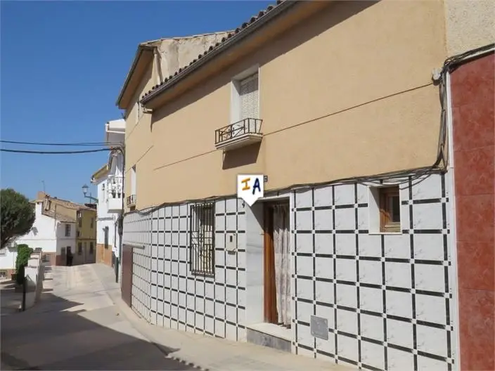 Casa 3 Dormitorios con Garaje en Alcaudete Jaen