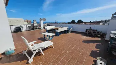 Apartamento en venta en El Pinillo cerca de Carrefour