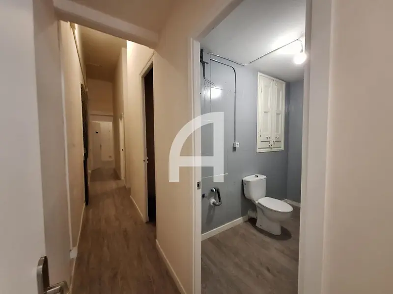 Local Comercial en Alquiler Barcelona Sants Montjuic