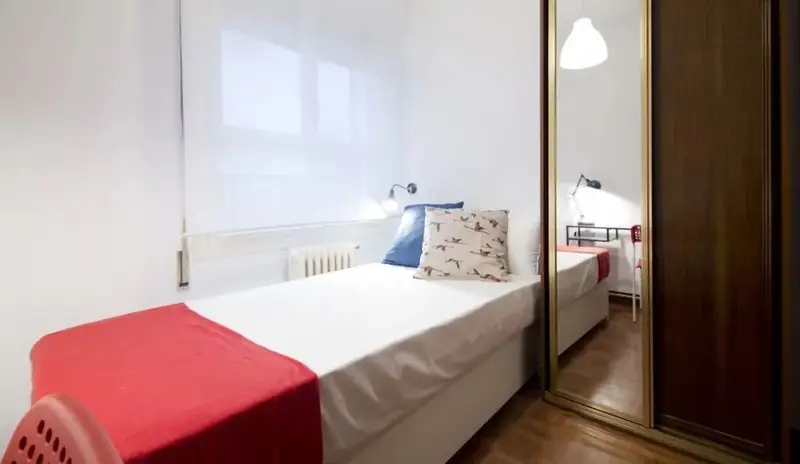 Apartamento en Alquiler Madrid 1 Dormitorio 1 Ba
Atico