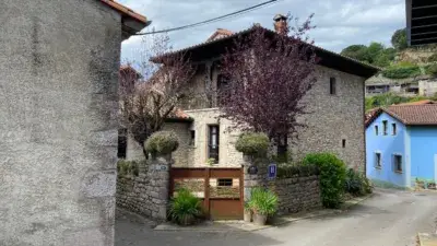 Casa en venta en Calle Lugar Alevia