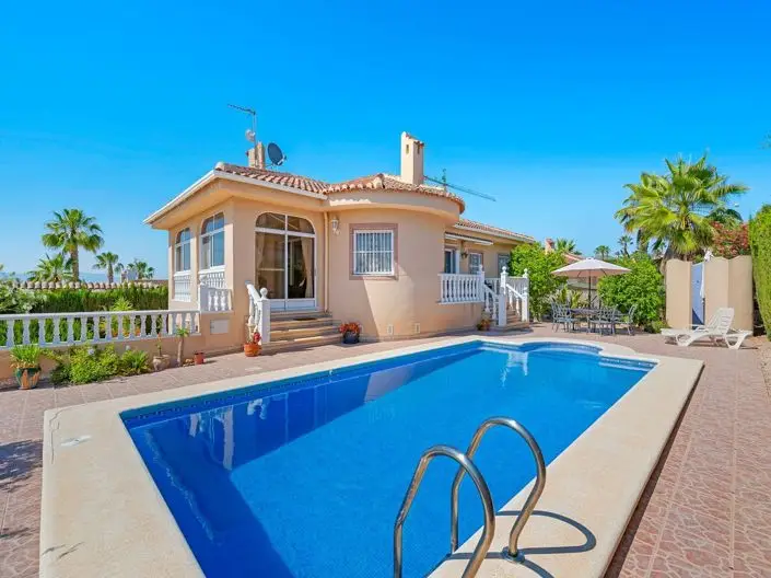 Villa de 4 Dormitorios en Rojales