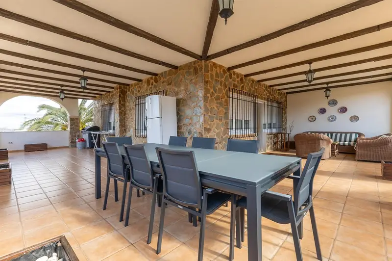 Venta Chalet con Chimenea en Petrel