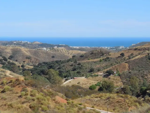 Chalet de Lujo en Mijas con Vistas al Mar y Piscina