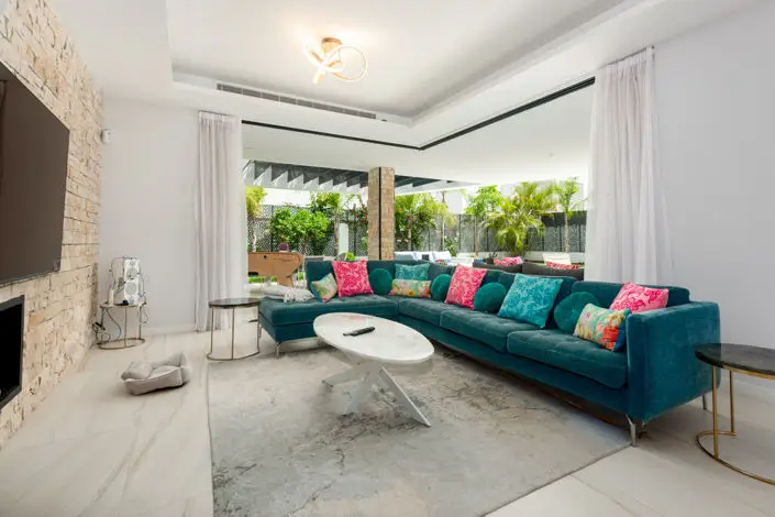 Villa 5 Dormitorios en Venta cerca Puerto Banus