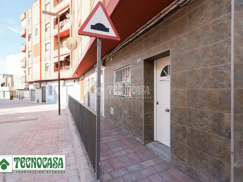 Piso en venta en Adra