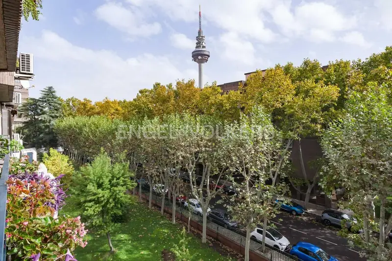 Apartamento en venta en Estrella Madrid 104m2 3 dormitorios terraza