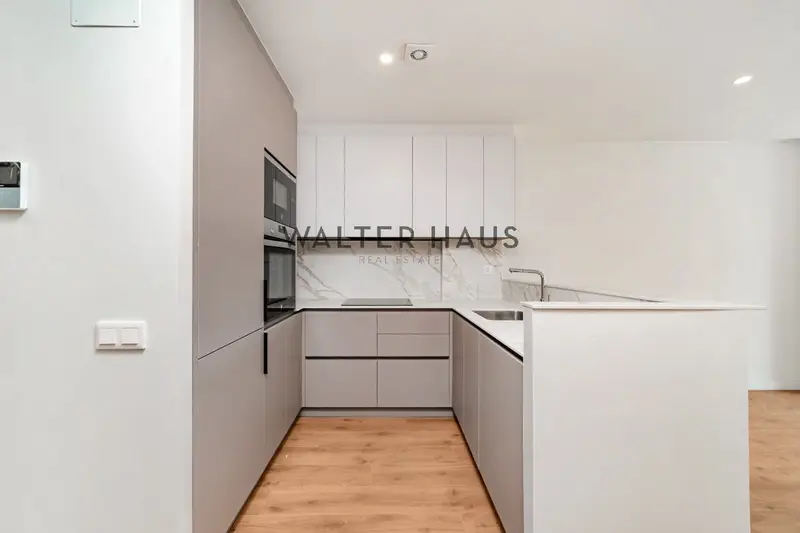 Piso en venta en Sants Barcelona 83m2 2 dormitorios terraza
