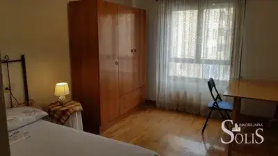 Piso Estudiantes El Milan 3 Dormitorios 2 Baños Amueblado
