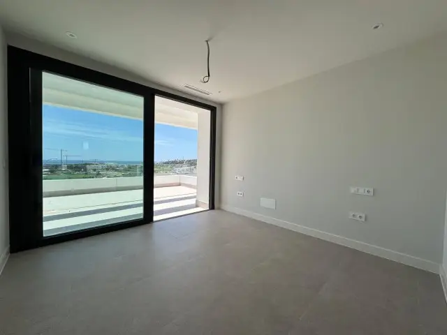 Atico 3 Dormitorios Estepona Terraza Vistas Mar Piscina Gimnasio