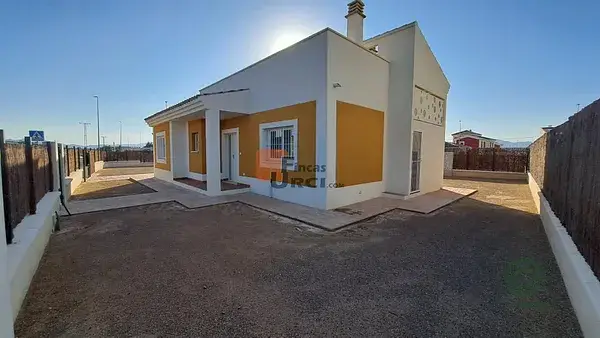 Villas de Lujo en Lorca con Piscina y Seguridad