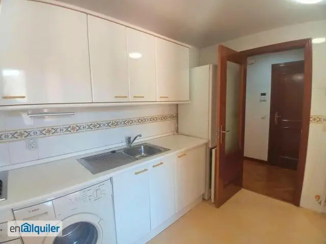 Apartamento en Alquiler en Alcala De Henares con 150 M2