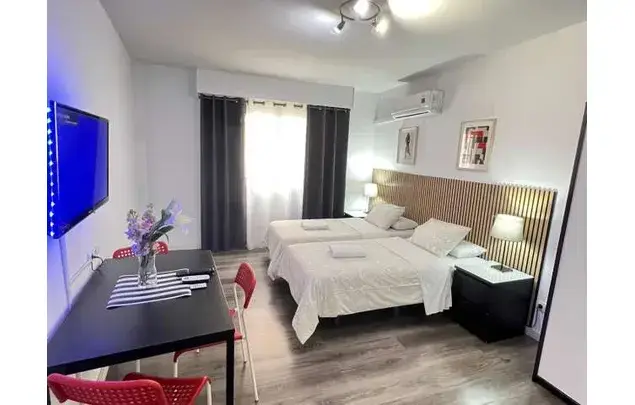 Estudio Amueblado 25m2 Madrid Wifi TV
