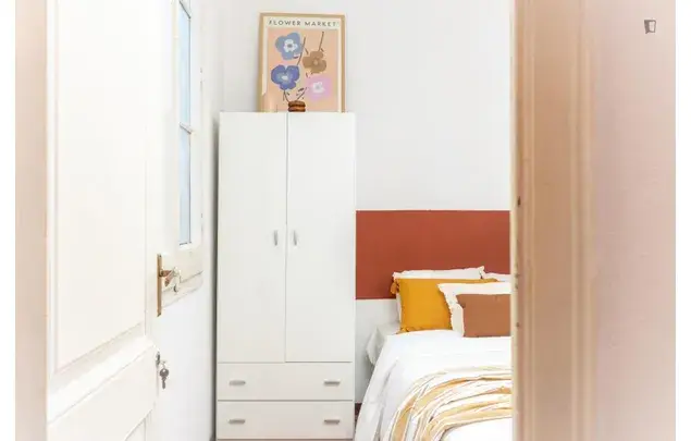 Rent 10 bedroom apartment in Barcelona