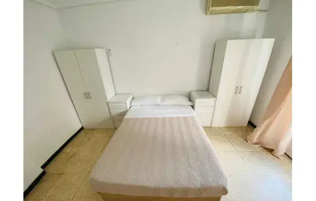 Alquiler Habitaciones 102m² Elche  Piso Amueblado
