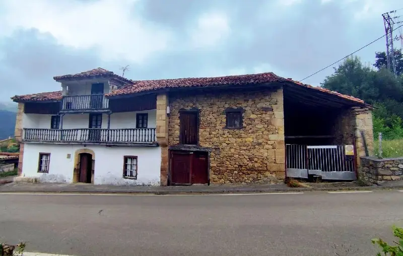 Venta Chalet a estrenar en Iruz, Santiurde de Toranzo - Ref: 04301