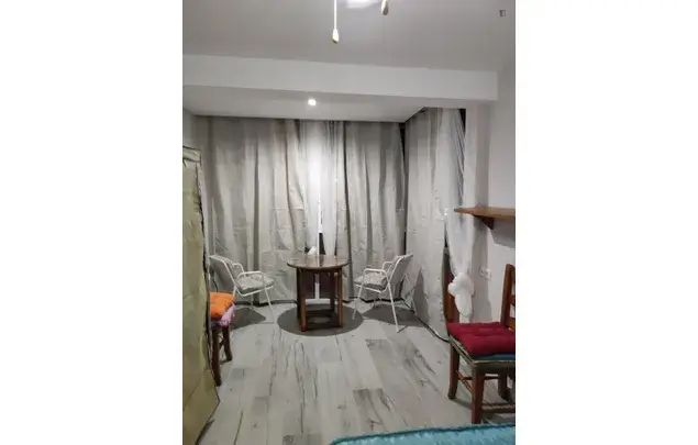 Alquiler Apartamento 6 Dormitorios Málaga 3-24 Meses
