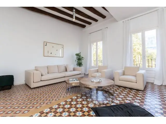 Piso Reformado Ramblas 140m2 3 Dormitorios Barrio Gótico
