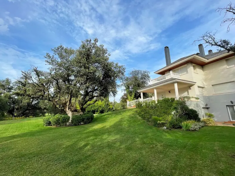 Chalet en venta Madrid Ciudalcampo 8 dormitorios Golf