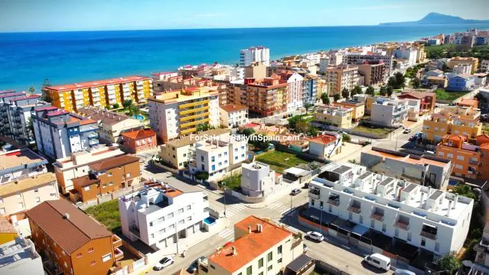 5 Bed Villa for sale
