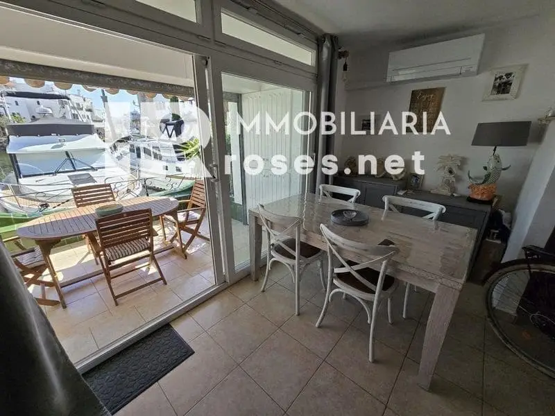 Chalet en venta en Empuriabrava Isla Cartago