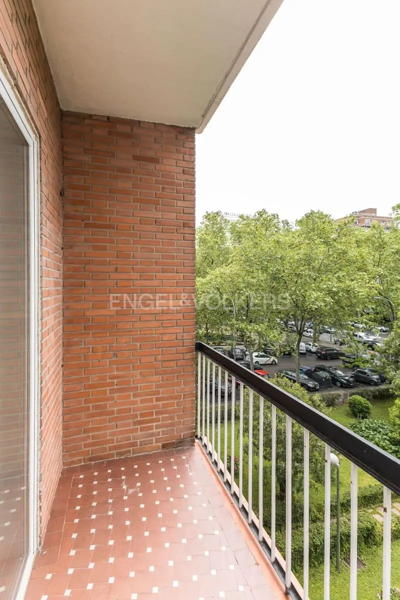 Apartamento en Nueva Espa	
	
	
	
a Madrid ciudad